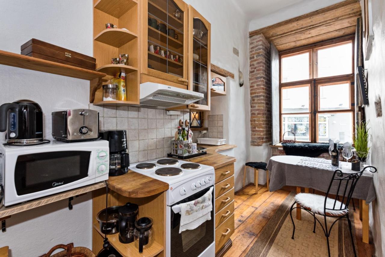 Historical Two-Bedroom Apartment With Sauna, Jacuzzi And Fireplace ทาลลินน์ ภายนอก รูปภาพ